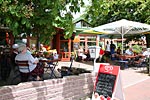 Cafe Pavillon im Sommer
